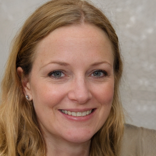 Photo of Emma Lawson